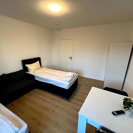 3-Zimmer Monteurwohnung Mit Balkon Neumünster Екстериор снимка