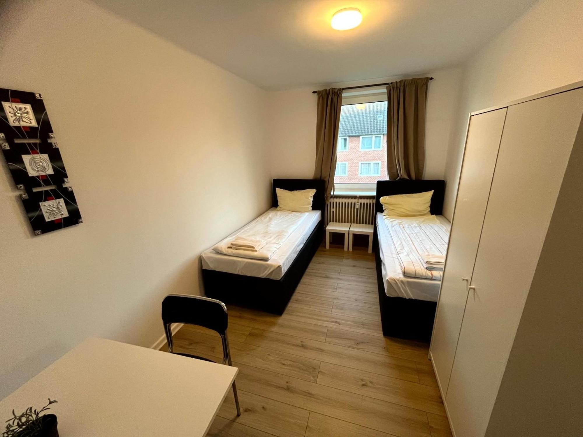 3-Zimmer Monteurwohnung Mit Balkon Neumünster Екстериор снимка