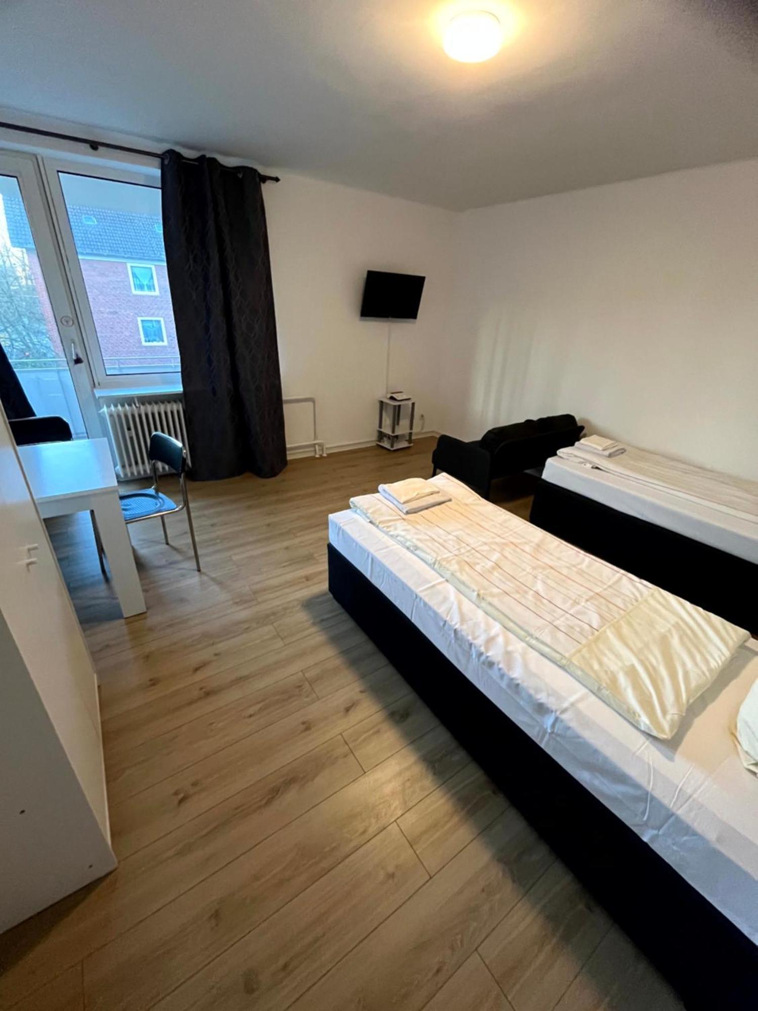 3-Zimmer Monteurwohnung Mit Balkon Neumünster Екстериор снимка