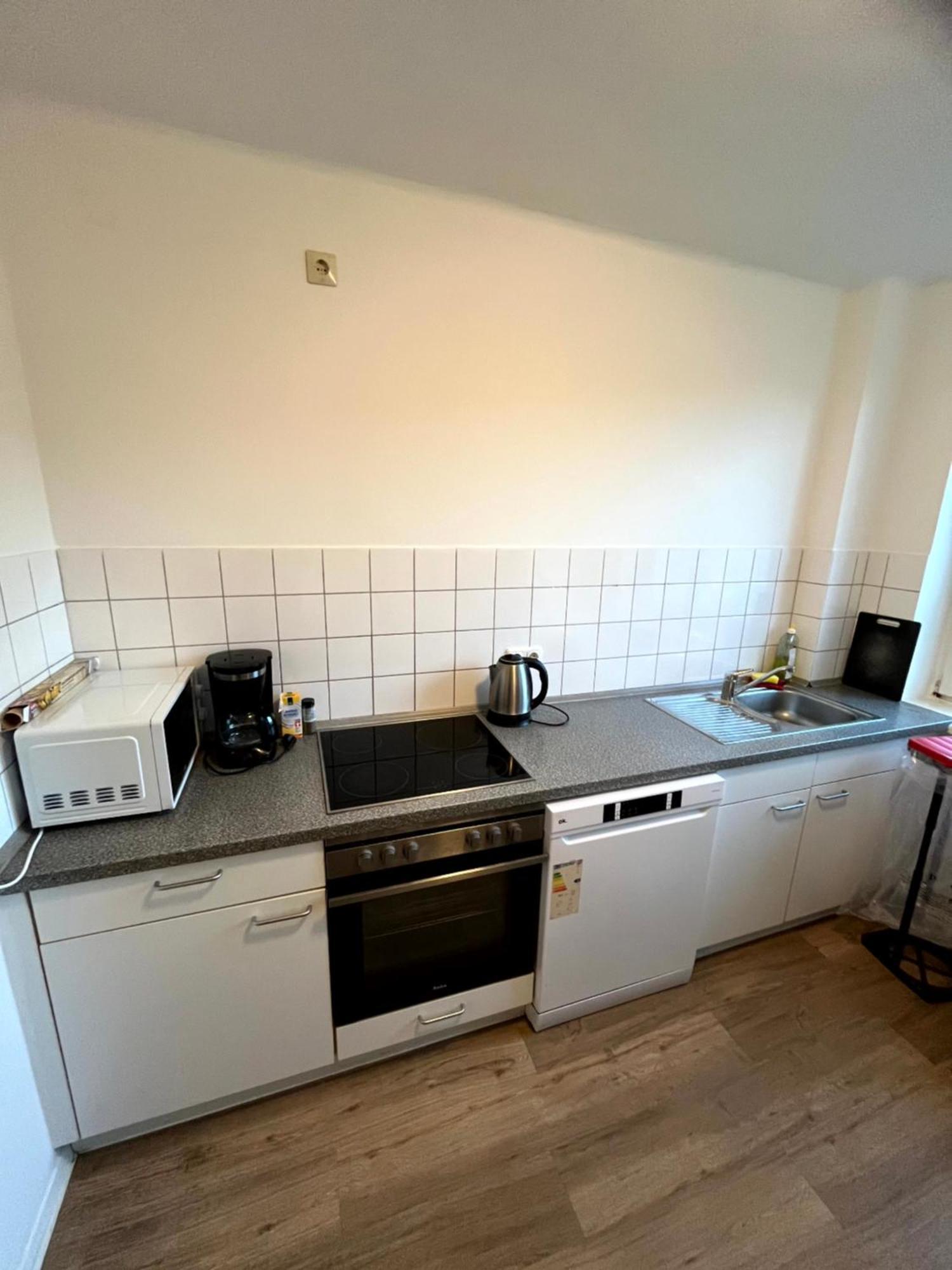 3-Zimmer Monteurwohnung Mit Balkon Neumünster Екстериор снимка